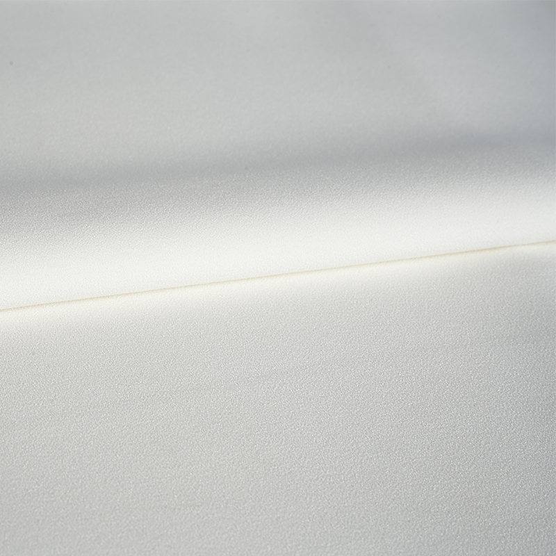 100d rendetlen lenvászon, négyoldali elasztikus (lánc- és vetülékcsavart)