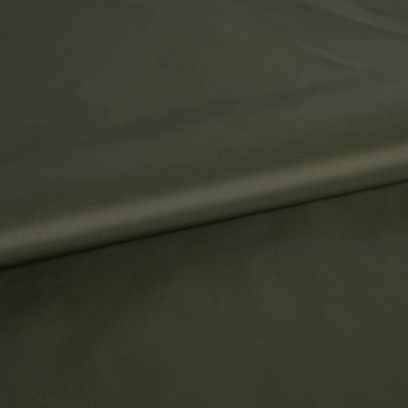 400T matt nylon fonó vízszigetelő szövettel festve