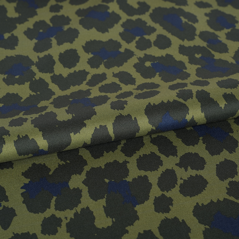 230T nagy nyúlású pongee nagy leopárdmintás szövet